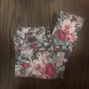 American Eagle Hi-Rise Floral Leggings